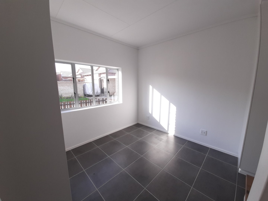 2 Bedroom Property for Sale in Hansmoeskraal A H Western Cape